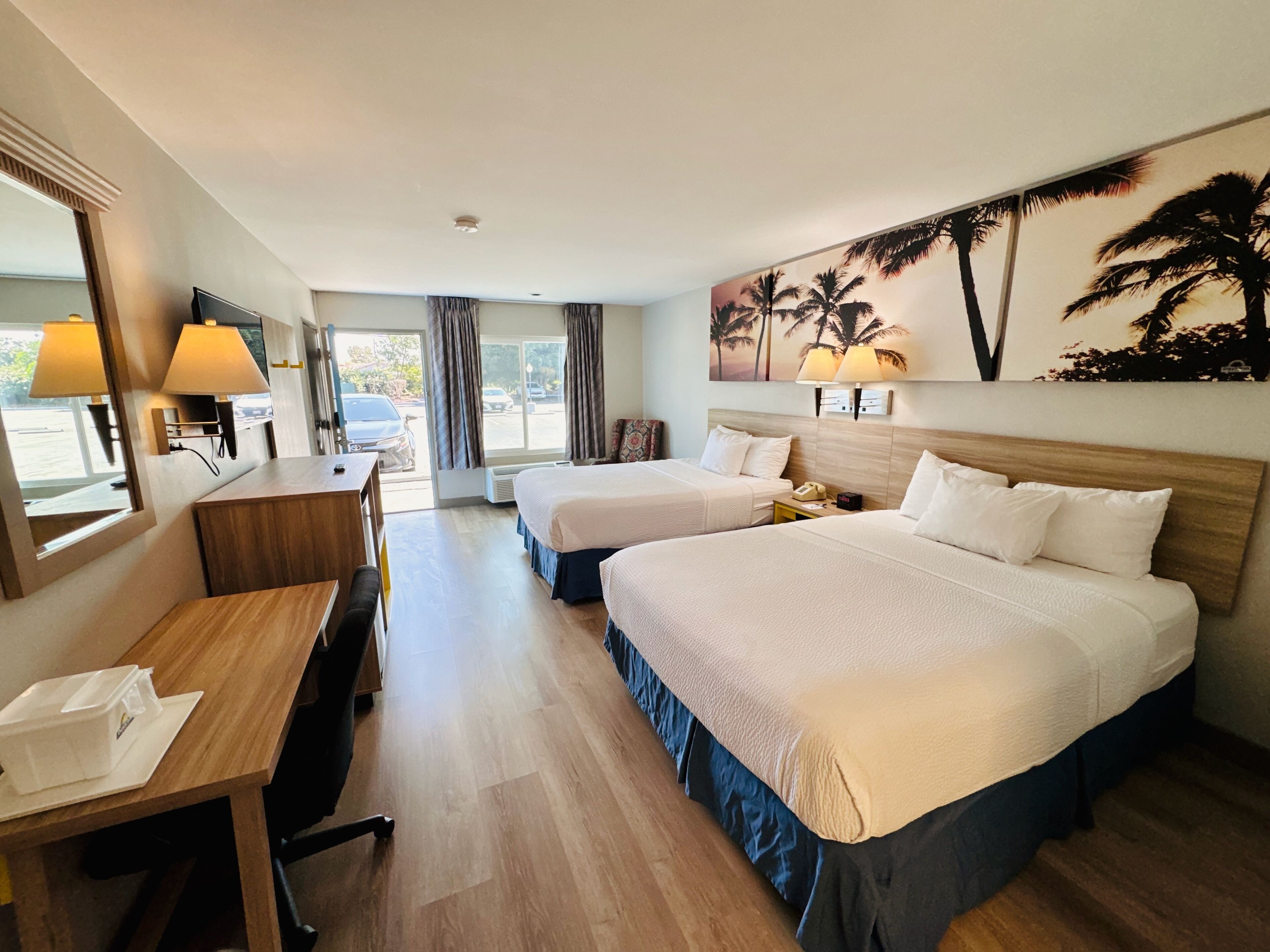 Photo - Days Inn by Wyndham Anaheim Near the Park