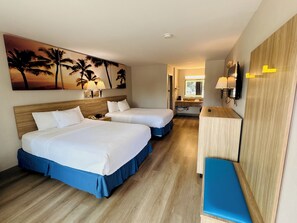 룸, 퀸사이즈침대 2개, 금연 | 책상, 노트북 작업 공간, 다리미/다리미판, 무료 WiFi