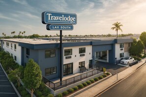Exterior - Travelodge by Wyndham LAX (El Segundo)