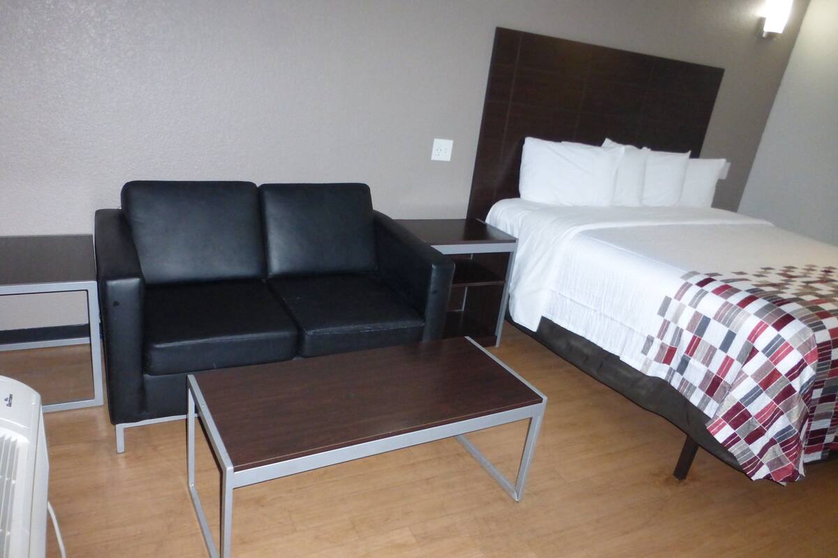 desk, blackout curtains, free wifi, bed sheets