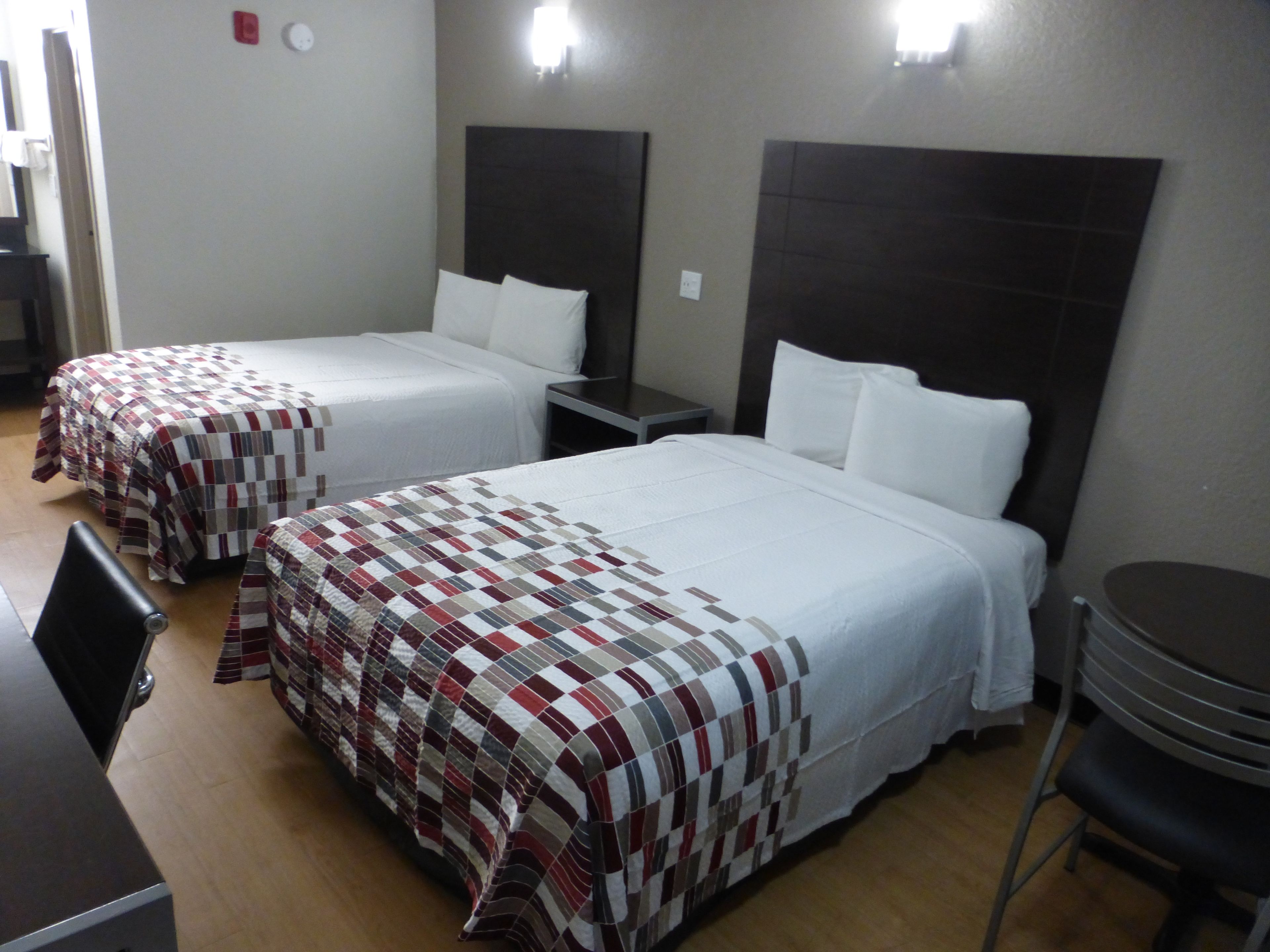 Deluxe Room, 2 Double Beds (Smoke Free)