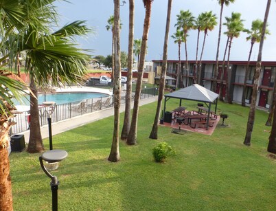 Red Roof Inn Corpus Christi North - Near Downtown