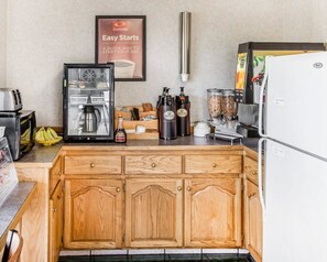Petit déjeuner continental compris