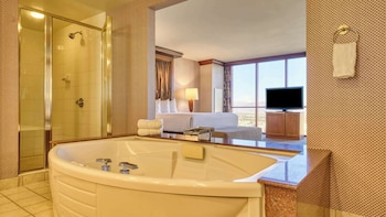 Free toiletries, hair dryer, towels, soap at Rio Hotel & Casino