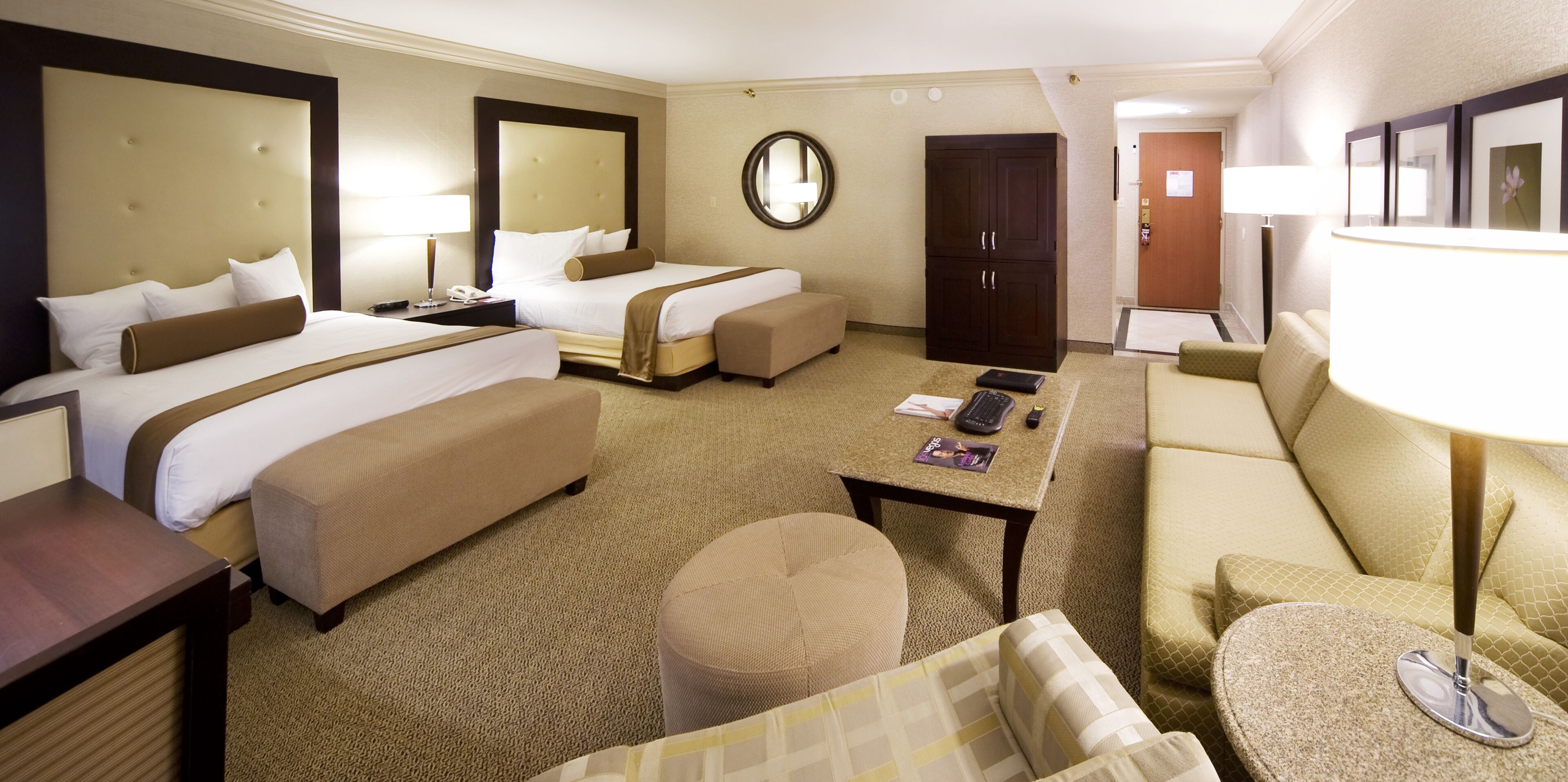 Казино-отель рио-олл-свит. Suite ii. Royal suite two bedroom. Accommodate перевод. Msc preziosa каюты.