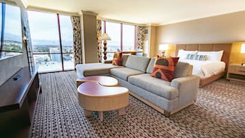 Premium bedding, pillowtop beds, in-room safe, desk