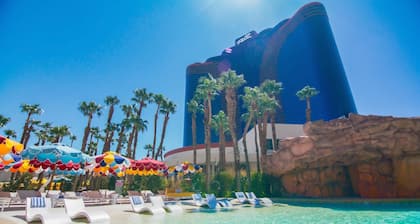 Rio Hotel & Casino, a Destination by Hyatt Hotel