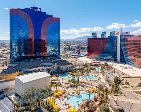 Exterior. Rio Hotel & Casino, a Destination by Hyatt Hotel