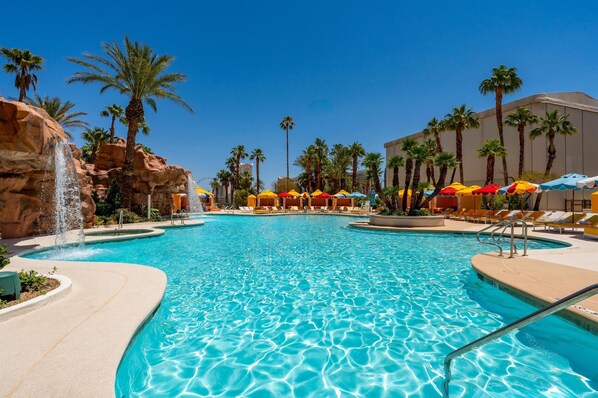 Seasonal outdoor pool, open 10:00 AM to 5:00 PM, cabanas (surcharge)