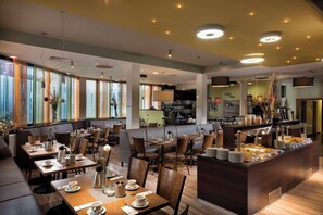 Daily buffet breakfast (EUR 19.5 per person)