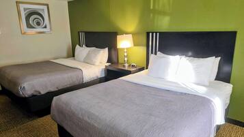 Espaço de trabalho para notebook, cortinas blackout