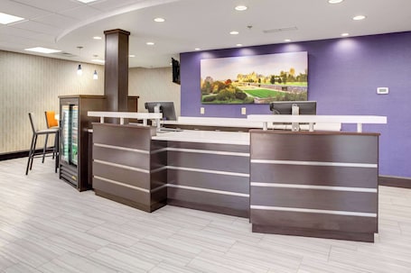 Lobby. Clarion Pointe Biltmore Village