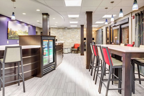 Clarion Pointe Biltmore Village