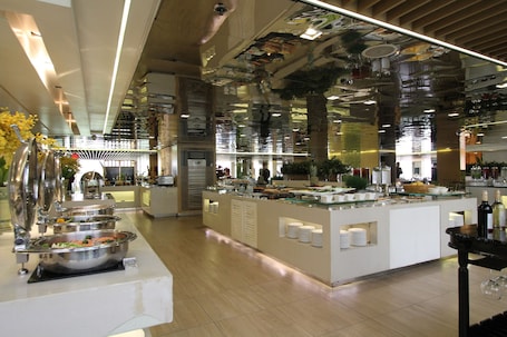 Desayuno buffet (PHP 1200 por persona)