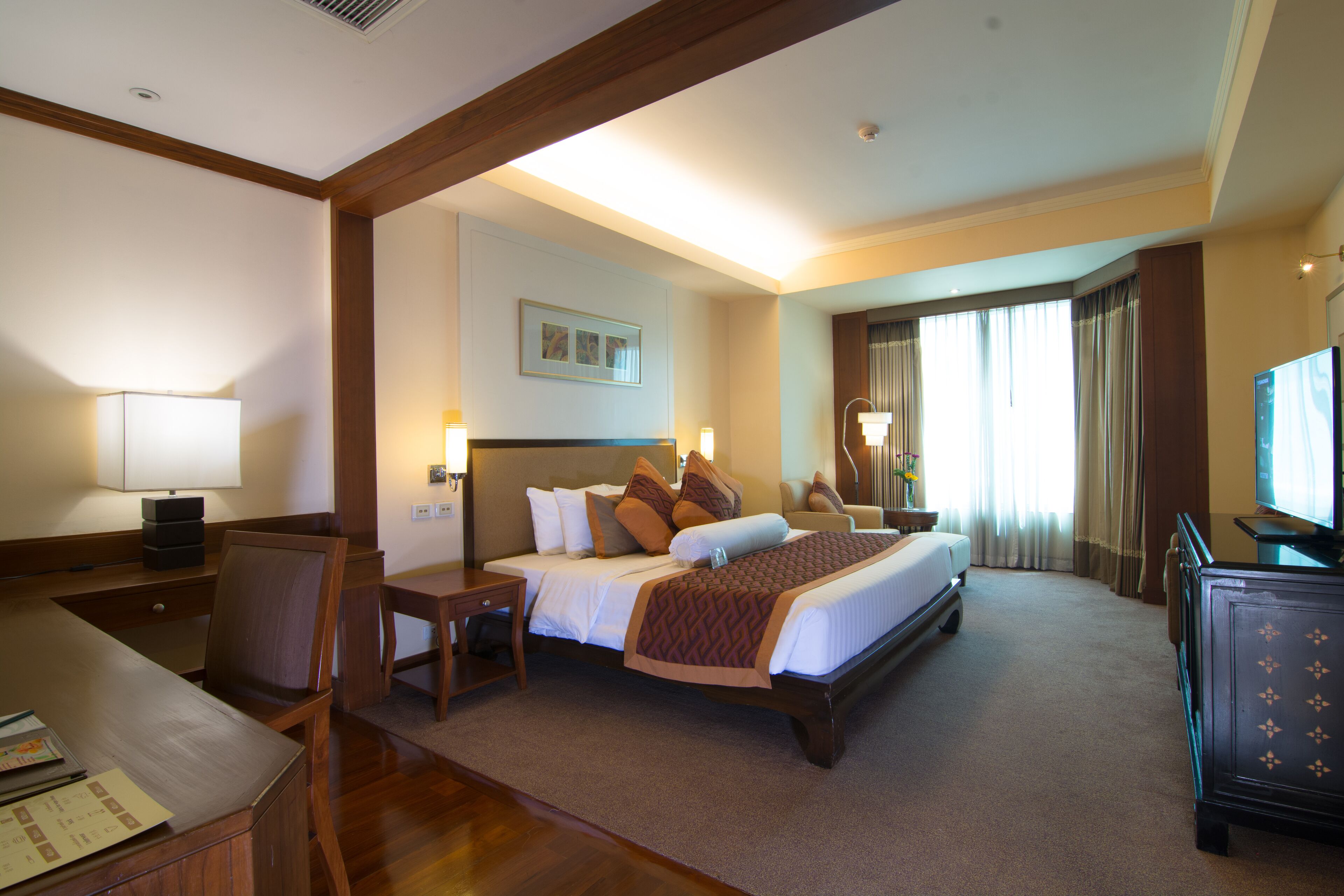 Executive Suite, 1 Bedroom (96 Square Metres) | Minibar, in-room safe, desk, free WiFi