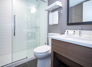 Shower, free toiletries, hair dryer, bathrobes