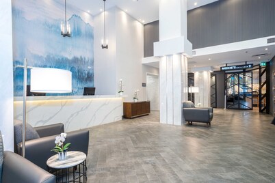 Sandman Signature Calgary Downtown Hotel