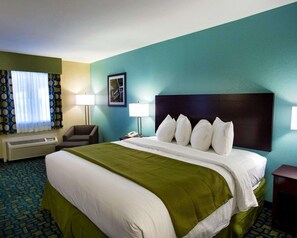 Premium bedding, desk, iron/ironing board, free WiFi - Quality Inn Hammond (Hammond)