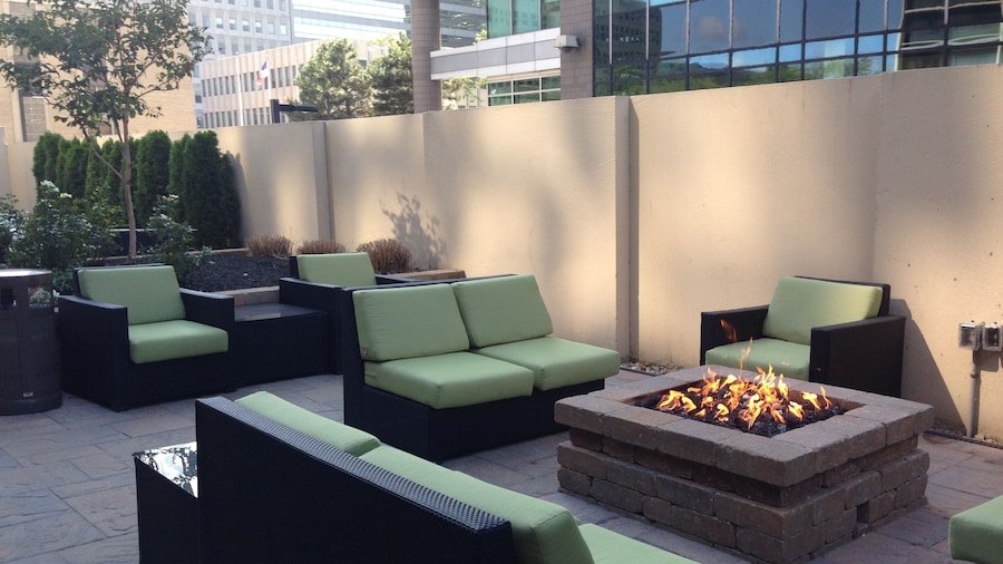 DoubleTree by Hilton Hotel Cleveland Downtown - Lakeside
