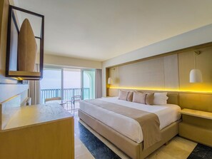 Premier Superior Ocean Front King | Free minibar, in-room safe, desk, laptop workspace - Grand Park Royal Cancun - All Inclusive (Cancun)