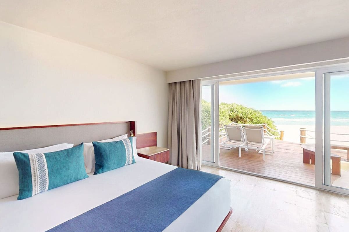 Villa Premier PlungePool King OceanFront | 무료 미니바, 객실 내 금고, 책상, 노트북 작업 공간