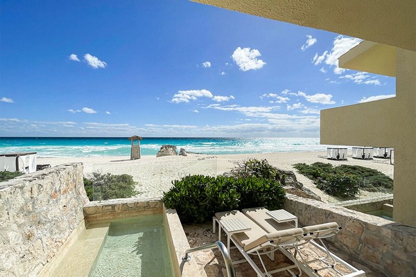 Grand Villa Master Suite Ocean Front | Terraza o patio