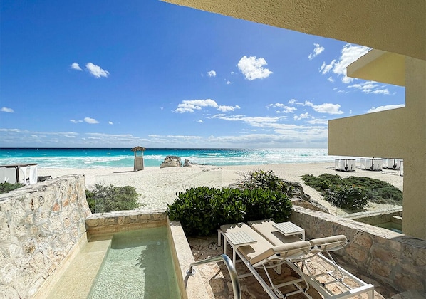 Grand Villa Master Suite Ocean Front | Terraza o patio