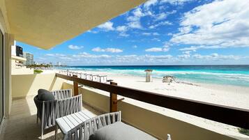 Villa Deluxe Ocean Front | Teres/patio