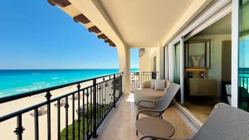 Grand Royal Suite Hot Tub | View from room