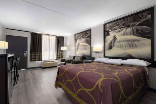 Super 8 by Wyndham Longview/North