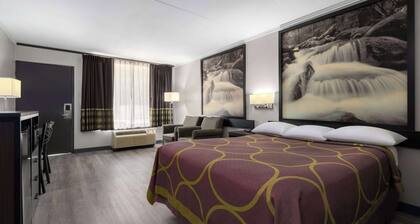 Super 8 by Wyndham Longview/North