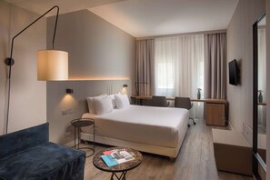 Minibar, caja de seguridad en la habitación, escritorio y wifi gratis 