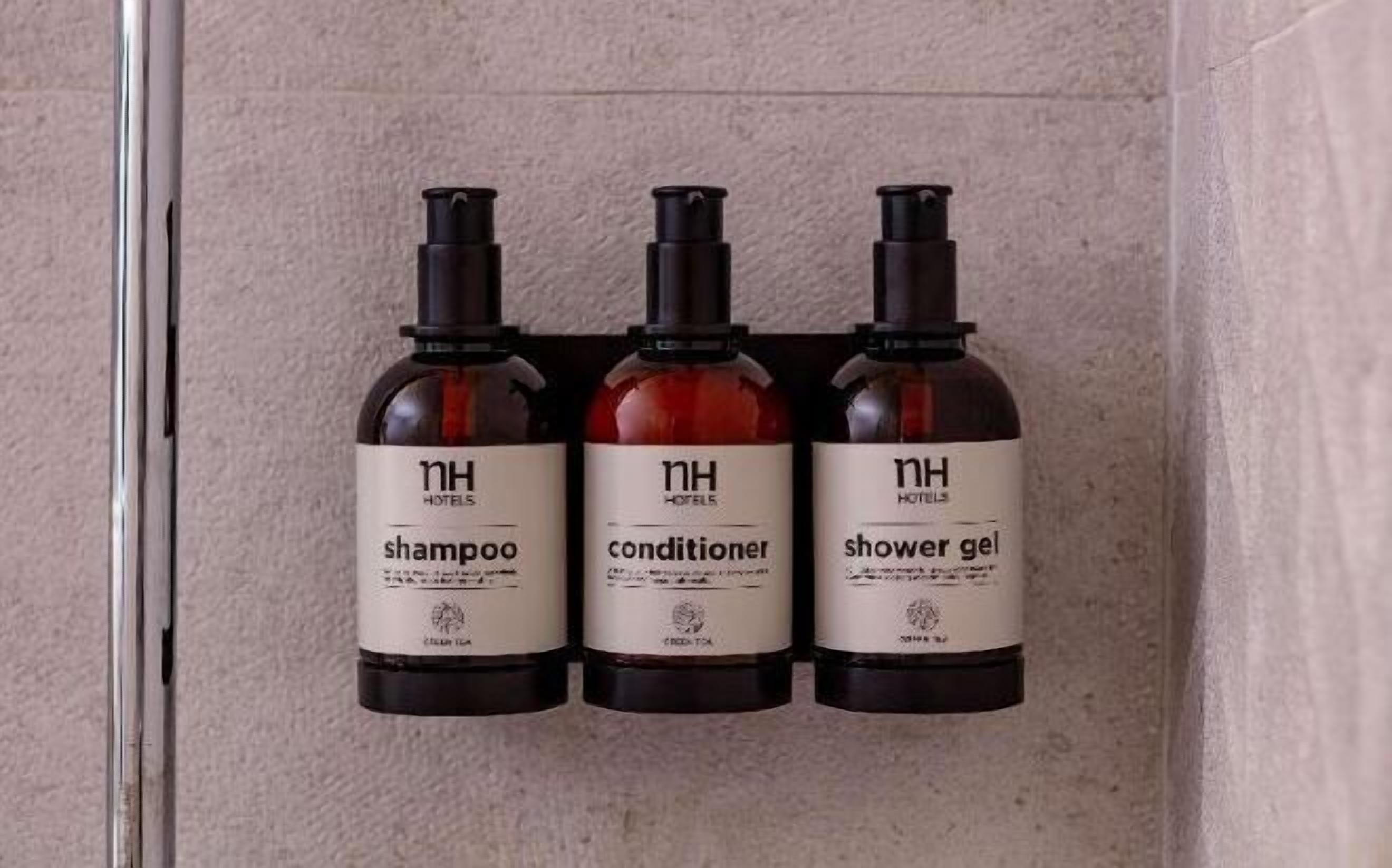 Bathroom amenities | Eco-friendly toiletries, hair dryer, bidet, towels