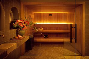Steam room - Hôtel des Orfèvres (Paris)