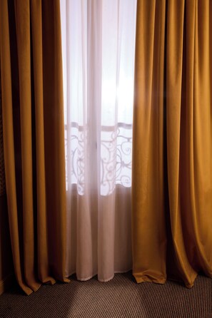 Tradisjonelt dobbeltrom | Safe på rommet, wi-fi (inkludert) og sengetøy