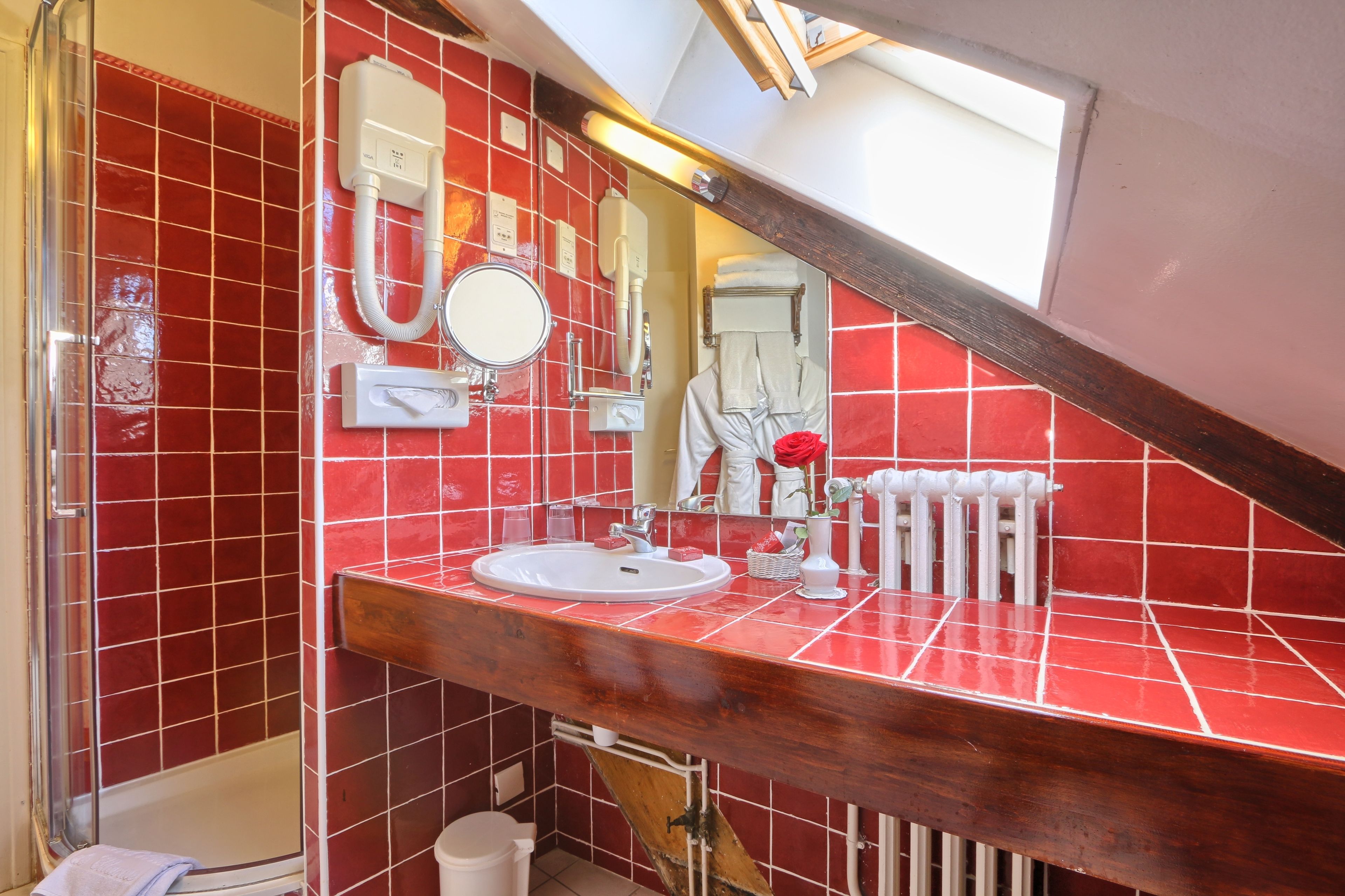 superior double room, balcony | bathroom | free toiletries, hair dryer, towels, soap