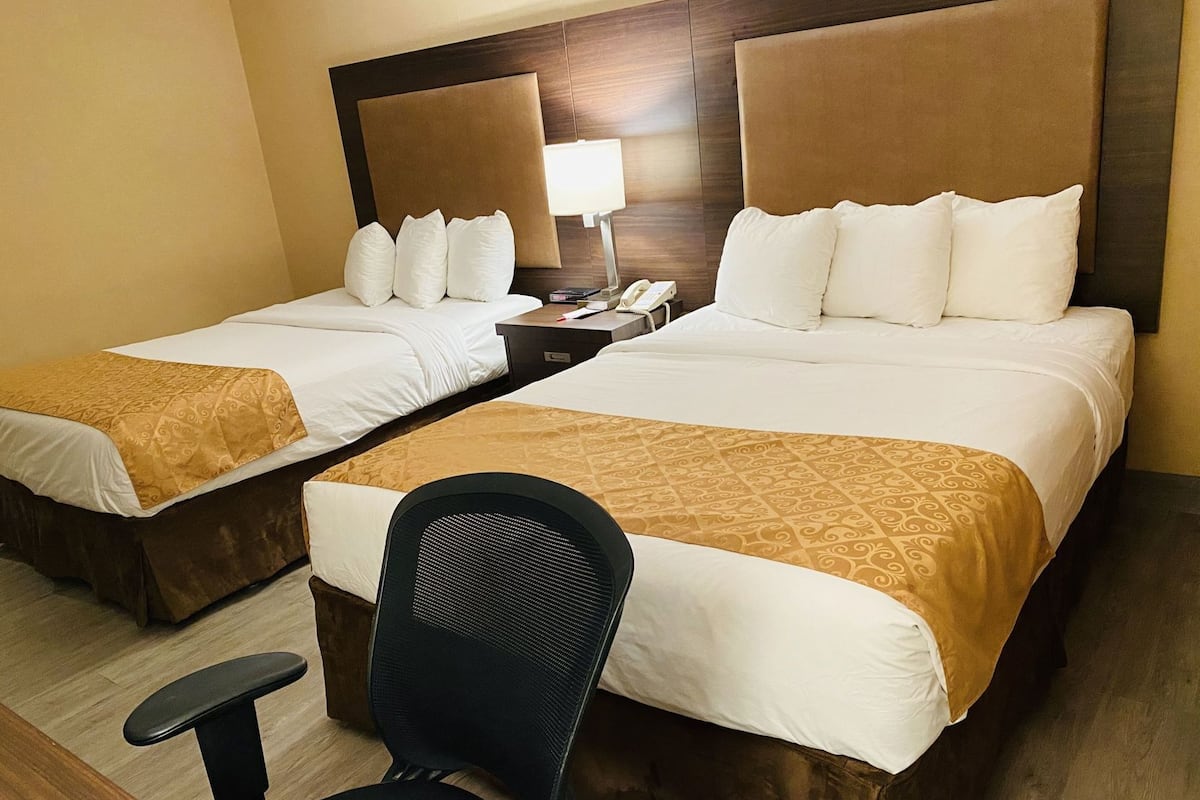 In-room safe, desk, soundproofing, iron/ironing board