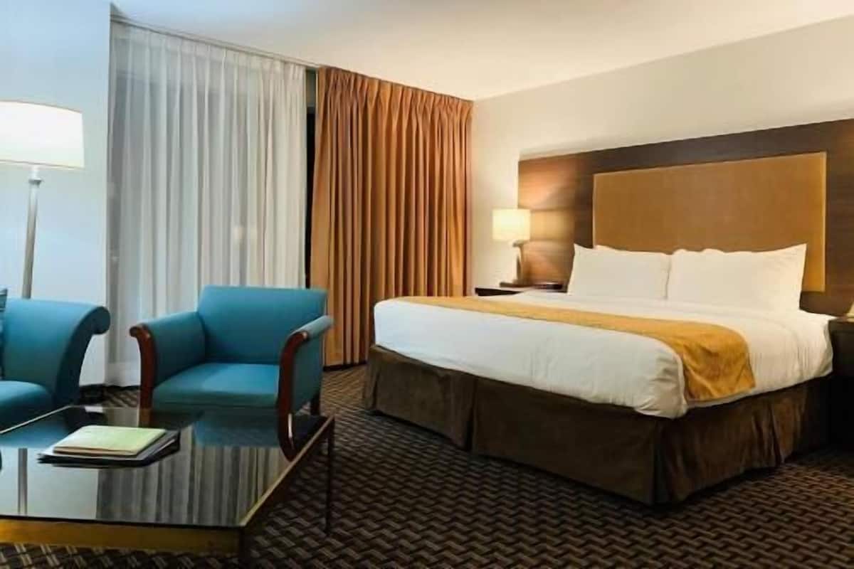 In-room safe, desk, soundproofing, iron/ironing board