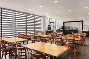 Free daily continental breakfast