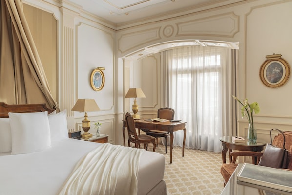 Literie de qualité supérieure, couette en duvet d'oie, minibar