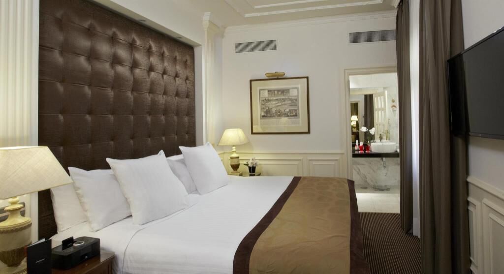 Literie de qualité, couette en duvet, minibar
