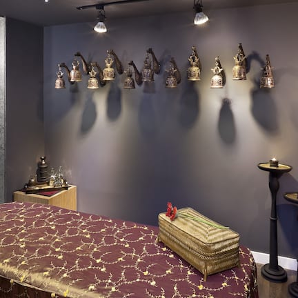 Couples treatment rooms, body treatments, facials