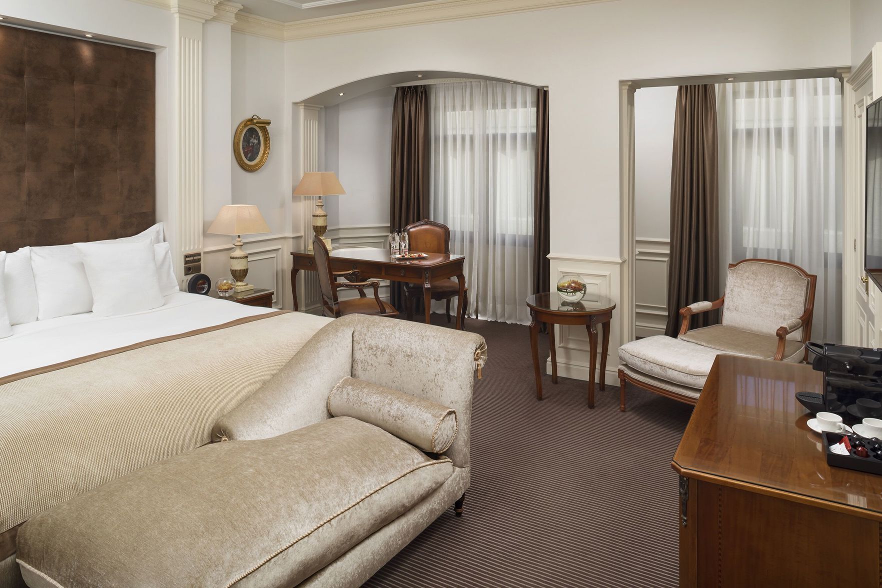 Literie de qualité, couette en duvet, minibar