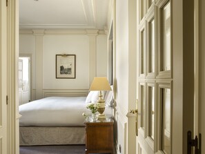 Gran Premium with Jacuzzi Red Level Lounge Access | Premium bedding, down comforters, minibar, in-room safe
