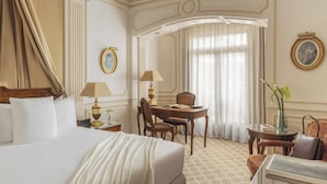 Ropa de cama de alta calidad, edredón y minibar 