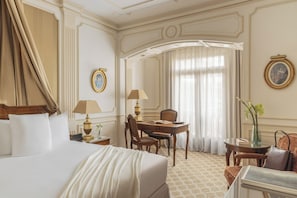 Literie de qualité supérieure, couette en duvet d'oie, minibar