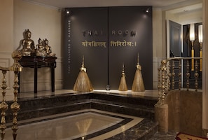 Couples treatment room(s), body treatments, facials