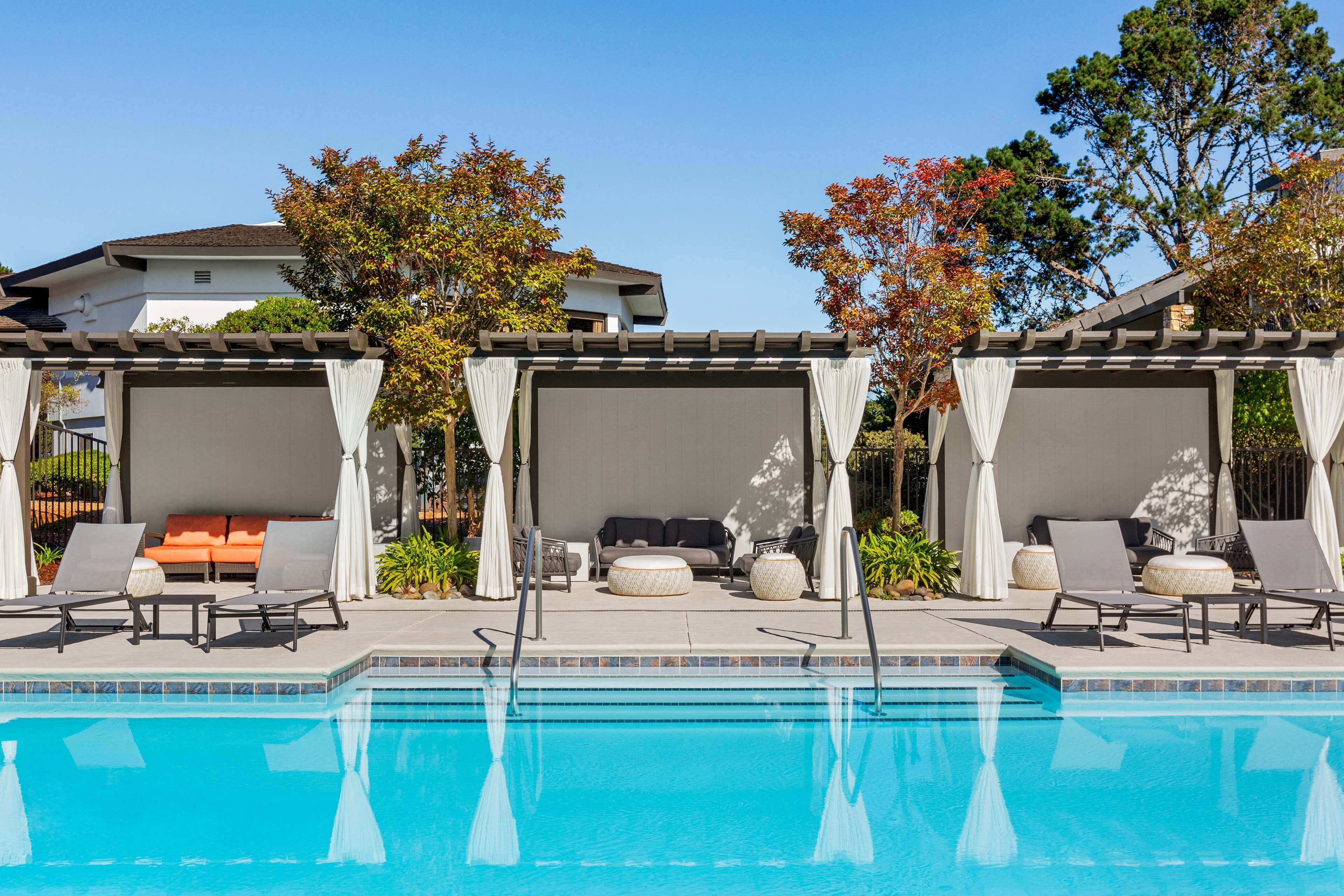 outdoor pool, open 7:00 am to 9:00 pm, free pool cabanas, pool loungers