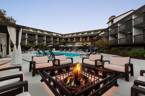 Terrace/patio - Hilton Garden Inn Monterey (Monterey)