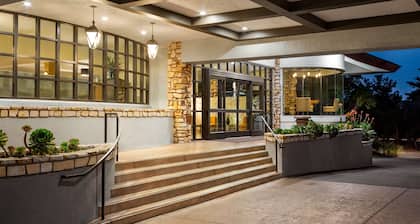 Hilton Garden Inn Monterey